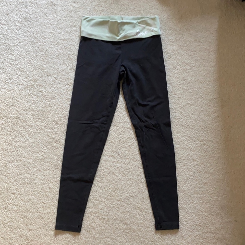 Victoria’s Secret Pink Yoga Leggings Size XS